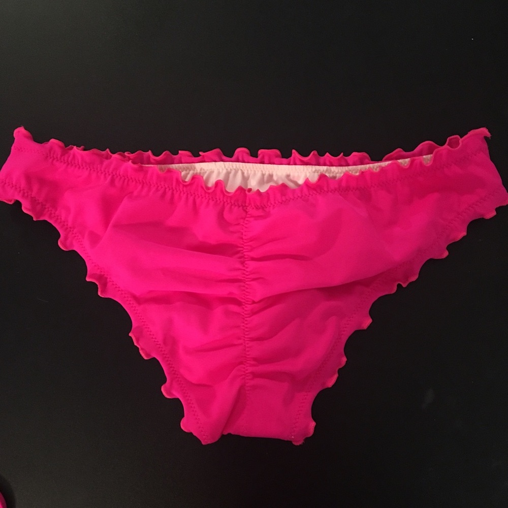 bikini - Picture 3 of 3